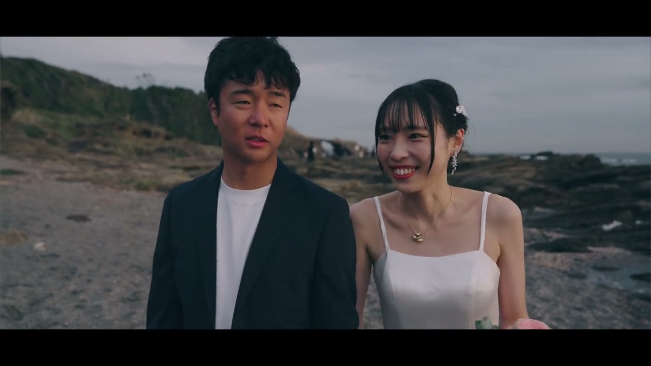 Film still showing a quiet moment by the sea in Kanagawa