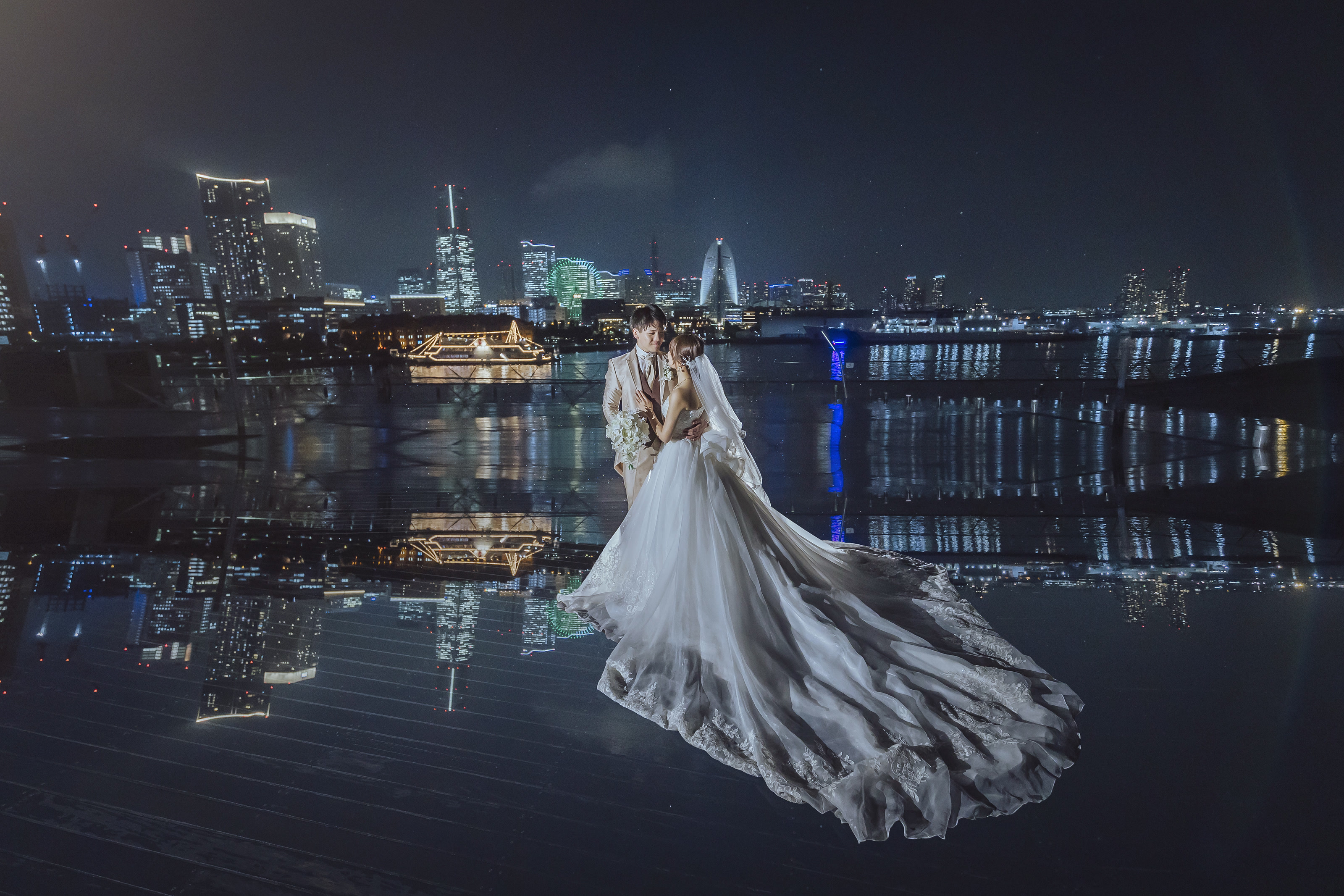 Tokyo street in the evening, backdrop for pre-wedding photography